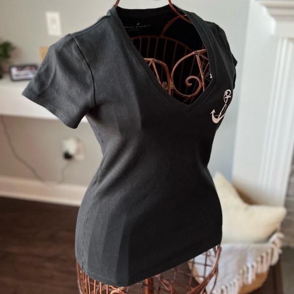 Banana Republic Black V Neck Short Sleeve Tee in Medium - Picture 4 of 10